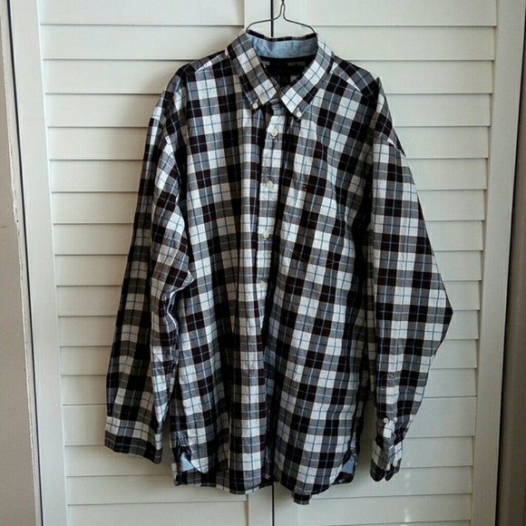 Tommy Hilfiger Other - Tommy Hilfiger Button Down Long Sleeve Shirt